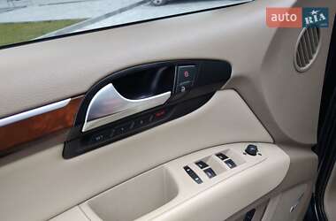 Позашляховик / Кросовер Audi Q7 2009 в 