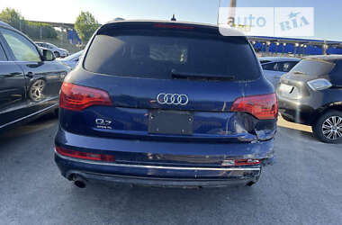 Внедорожник / Кроссовер Audi Q7 2010 в 