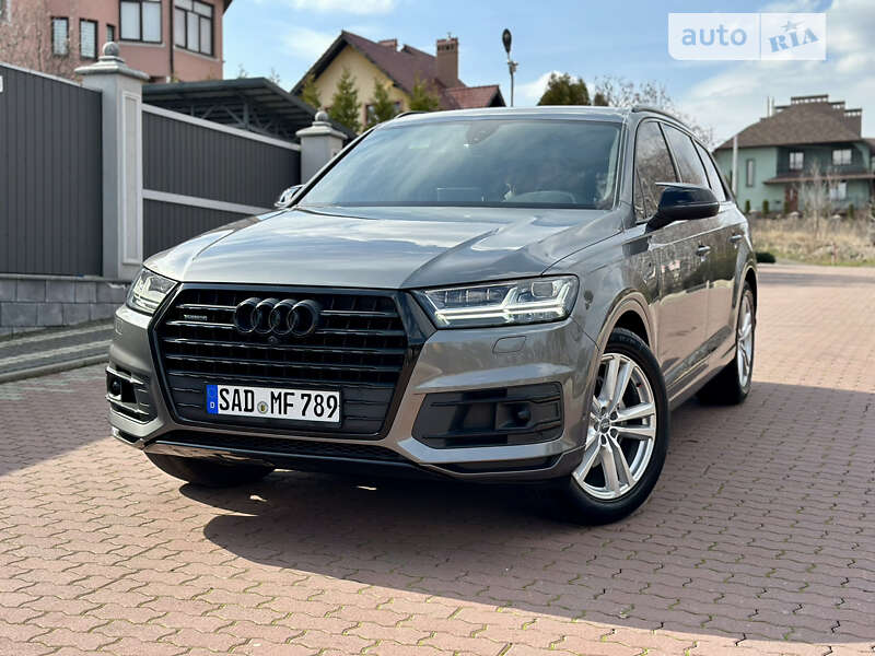 Внедорожник / Кроссовер Audi Q7 2016 в Черновцах