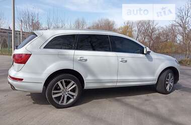 Внедорожник / Кроссовер Audi Q7 2013 в Городке