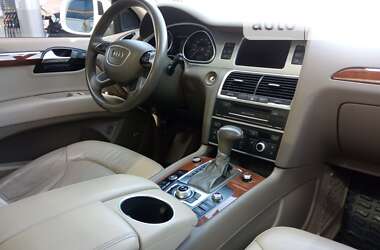 Внедорожник / Кроссовер Audi Q7 2013 в Городке