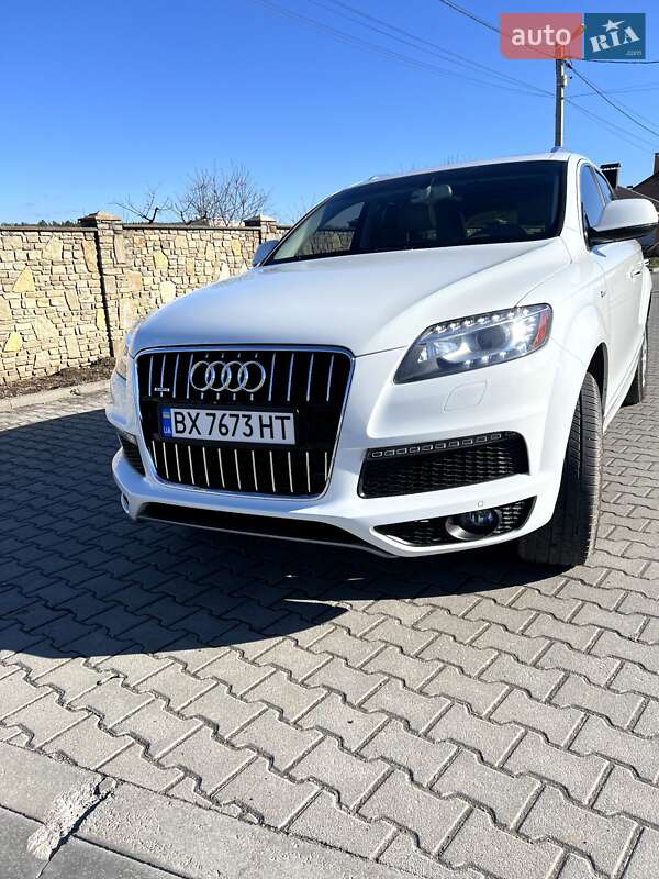 Внедорожник / Кроссовер Audi Q7 2013 в 