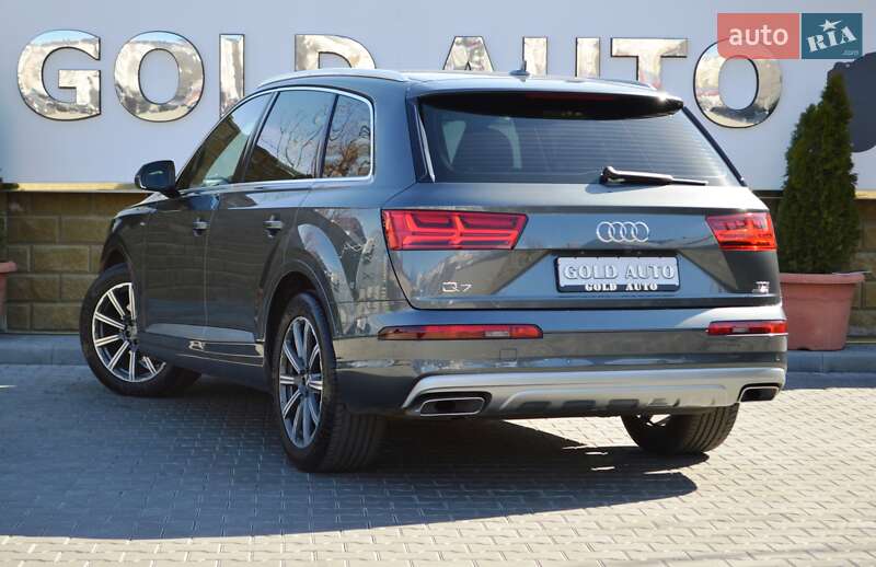 Внедорожник / Кроссовер Audi Q7 2017 в Одессе