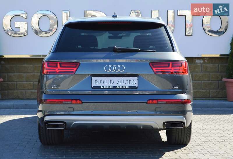 Внедорожник / Кроссовер Audi Q7 2017 в Одессе