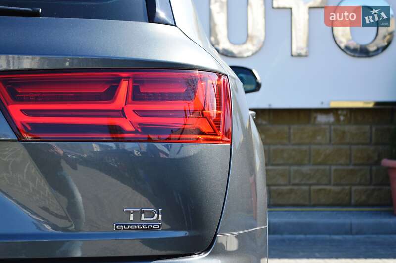 Внедорожник / Кроссовер Audi Q7 2017 в Одессе
