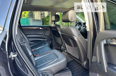 Внедорожник / Кроссовер Audi Q7 2015 в 