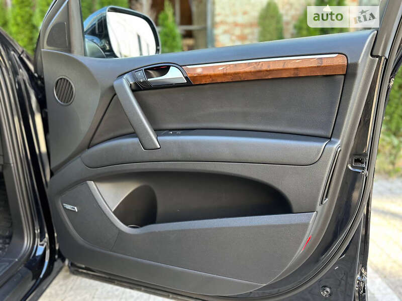 Внедорожник / Кроссовер Audi Q7 2015 в Львове