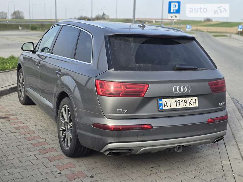 Внедорожник / Кроссовер Audi Q7 2017 в Киеве