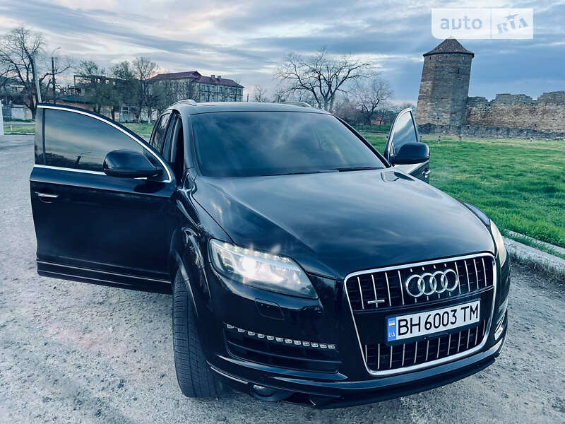 Позашляховик / Кросовер Audi Q7 2013 в Білгороді-Дністровському