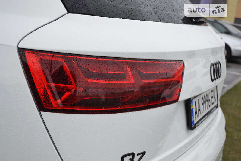 Внедорожник / Кроссовер Audi Q7 2018 в Ровно