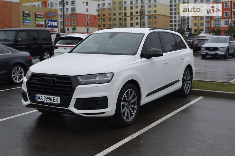 Внедорожник / Кроссовер Audi Q7 2018 в Ровно