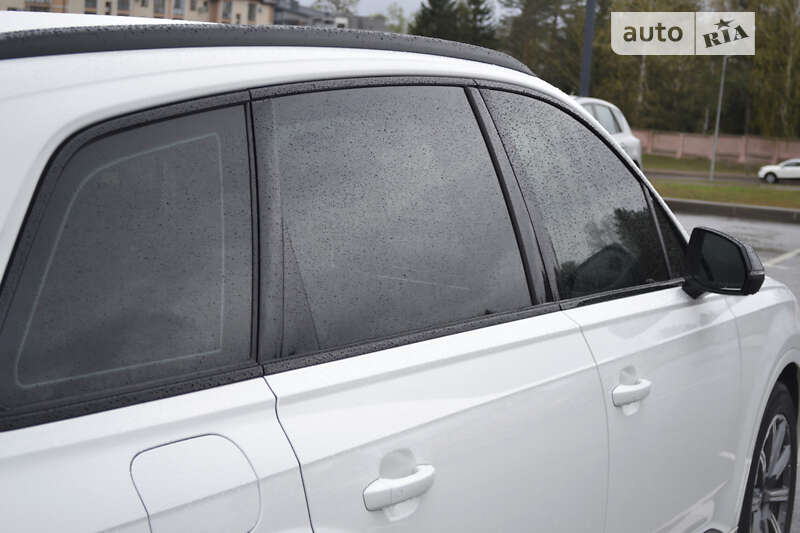 Внедорожник / Кроссовер Audi Q7 2018 в Ровно