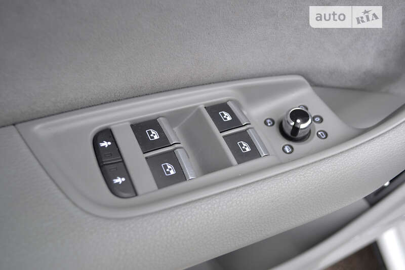 Внедорожник / Кроссовер Audi Q7 2018 в Ровно