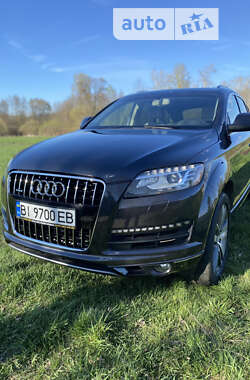 Позашляховик / Кросовер Audi Q7 2013 в Полтаві