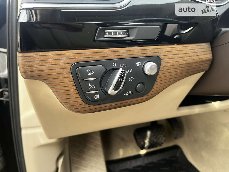 Внедорожник / Кроссовер Audi Q7 2017 в Харькове