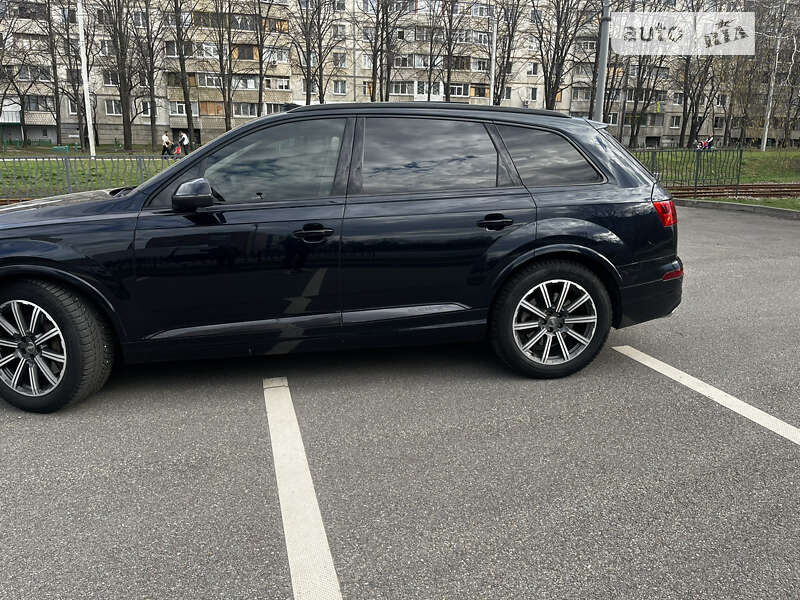 Внедорожник / Кроссовер Audi Q7 2017 в Харькове