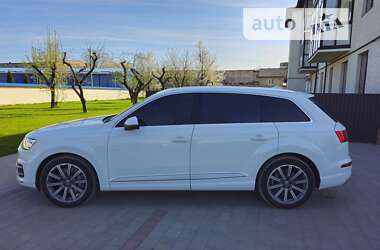 Внедорожник / Кроссовер Audi Q7 2017 в Киеве