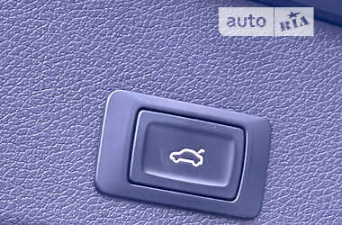 Внедорожник / Кроссовер Audi Q7 2014 в 