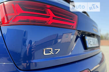 Внедорожник / Кроссовер Audi Q7 2017 в Днепре