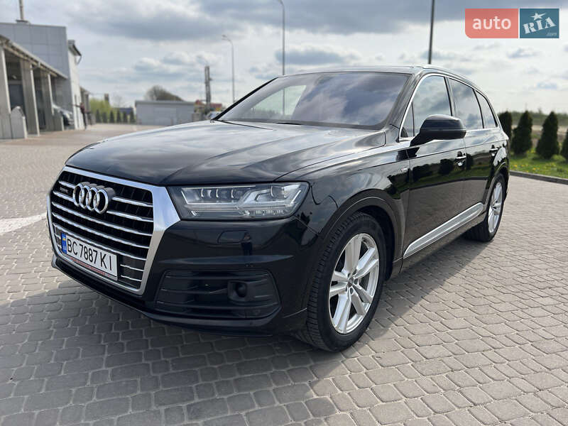 Позашляховик / Кросовер Audi Q7 2015 в Городку