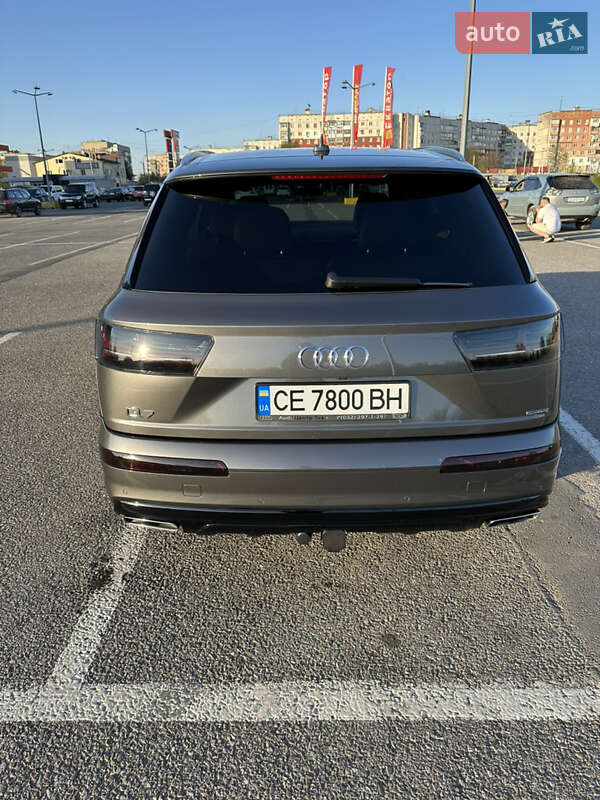 Внедорожник / Кроссовер Audi Q7 2019 в Черновцах