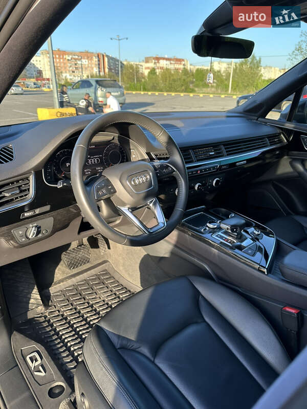 Внедорожник / Кроссовер Audi Q7 2019 в Черновцах