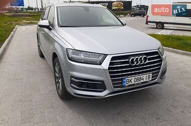 Позашляховик / Кросовер Audi Q7 2018 в Києві