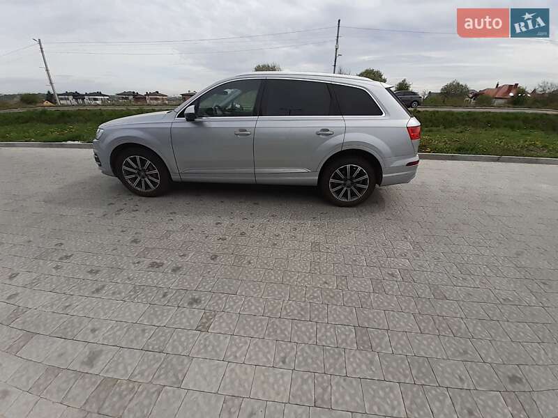 Позашляховик / Кросовер Audi Q7 2018 в Львові
