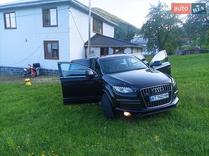 Внедорожник / Кроссовер Audi Q7 2012 в Косове