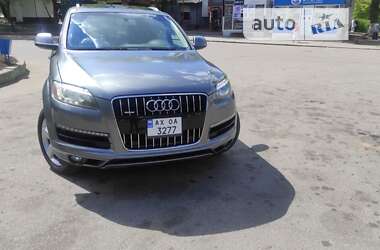 Внедорожник / Кроссовер Audi Q7 2014 в 