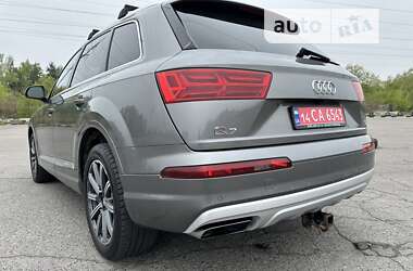 Позашляховик / Кросовер Audi Q7 2015 в Полтаві