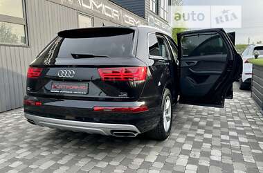 Позашляховик / Кросовер Audi Q7 2018 в Києві