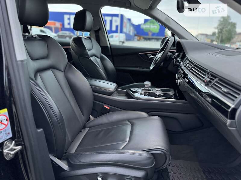 Внедорожник / Кроссовер Audi Q7 2018 в Тернополе