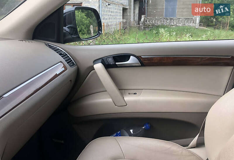 Позашляховик / Кросовер Audi Q7 2013 в Івано-Франківську