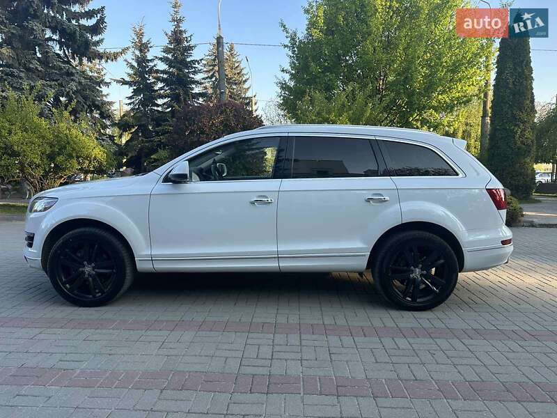 Позашляховик / Кросовер Audi Q7 2012 в Тернополі