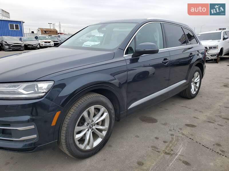 Позашляховик / Кросовер Audi Q7 2016 в Вінниці