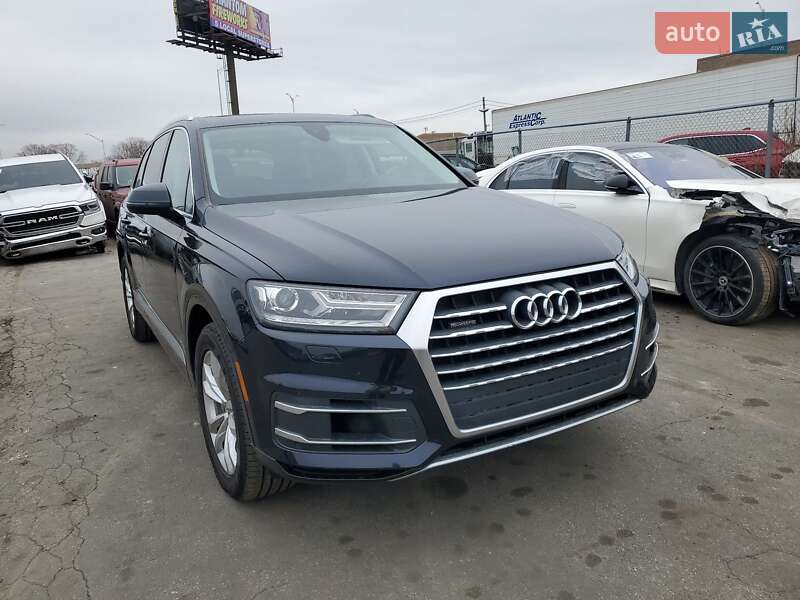 Позашляховик / Кросовер Audi Q7 2016 в Вінниці