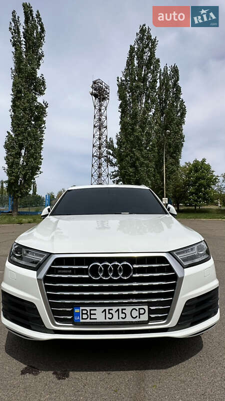 Позашляховик / Кросовер Audi Q7 2015 в Южноукраїнську