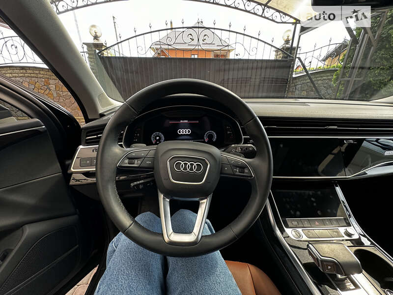 Внедорожник / Кроссовер Audi Q7 2022 в Киеве