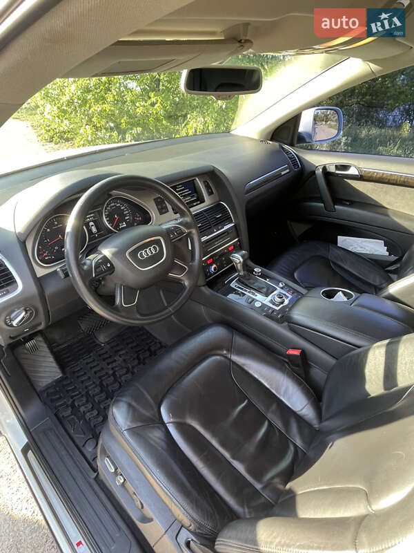 Внедорожник / Кроссовер Audi Q7 2014 в Каменском