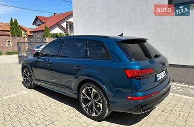 Внедорожник / Кроссовер Audi Q7 2020 в Ужгороде