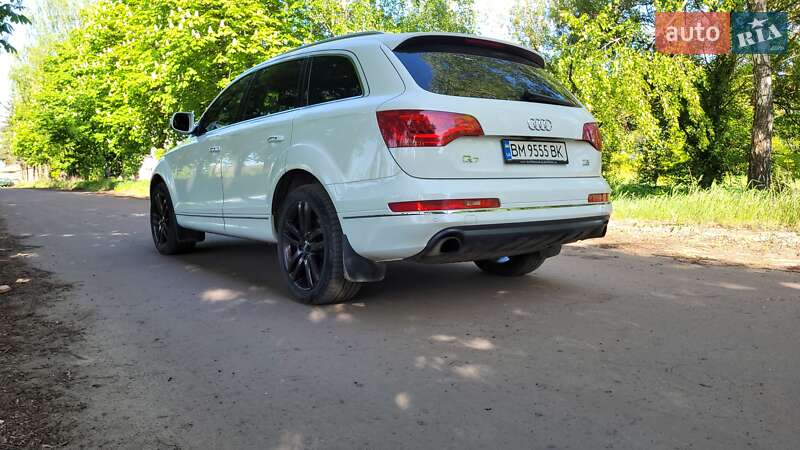 Внедорожник / Кроссовер Audi Q7 2013 в Сумах