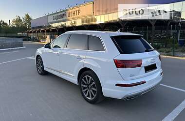 Внедорожник / Кроссовер Audi Q7 2017 в Сумах