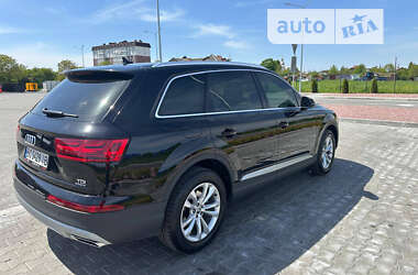 Позашляховик / Кросовер Audi Q7 2016 в Сколе