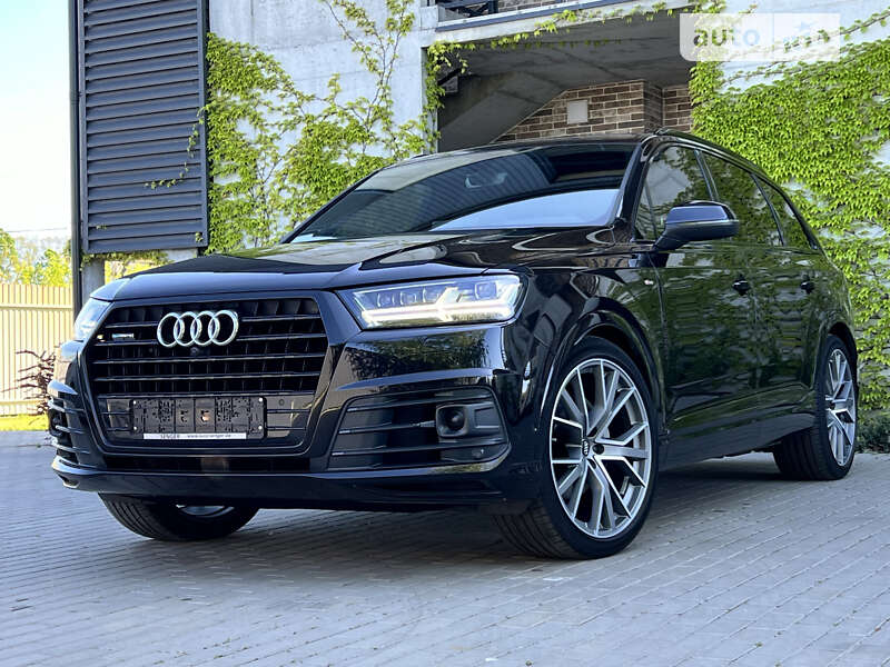 Внедорожник / Кроссовер Audi Q7 2019 в Киеве