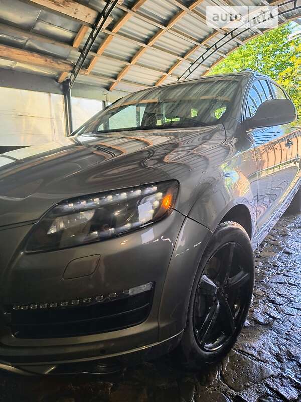 Позашляховик / Кросовер Audi Q7 2014 в Долині