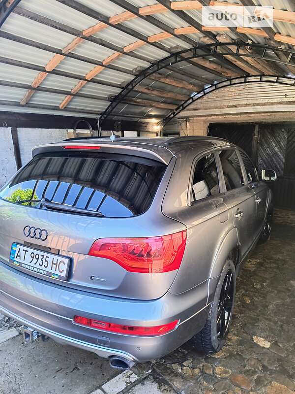 Позашляховик / Кросовер Audi Q7 2014 в Долині