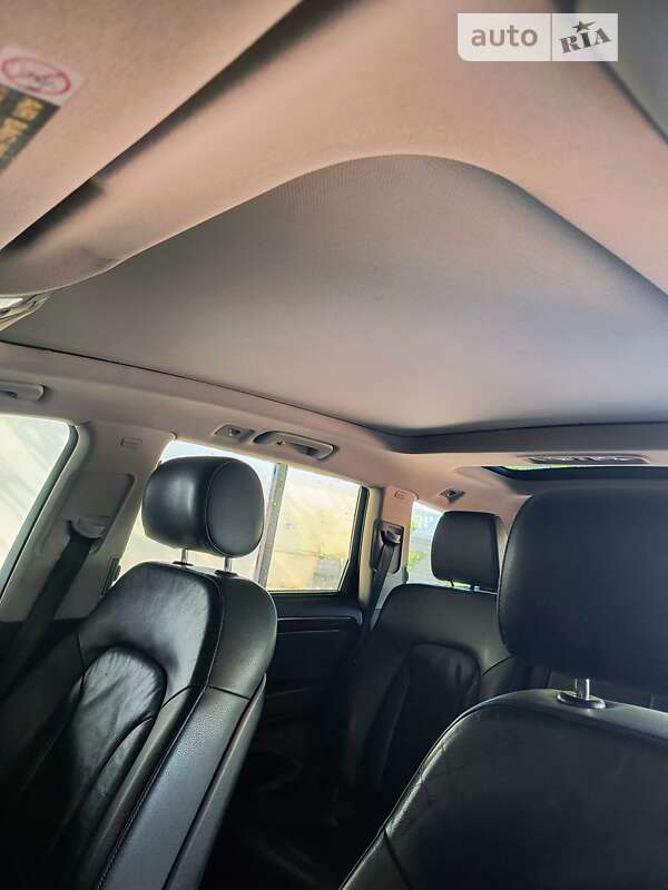 Позашляховик / Кросовер Audi Q7 2014 в Долині