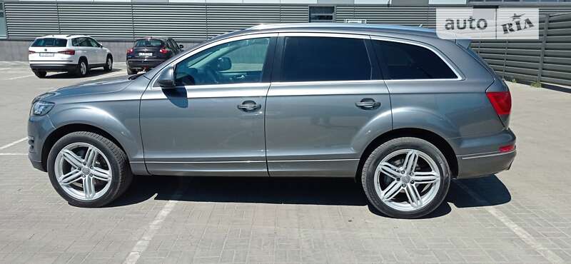 Позашляховик / Кросовер Audi Q7 2014 в Черкасах