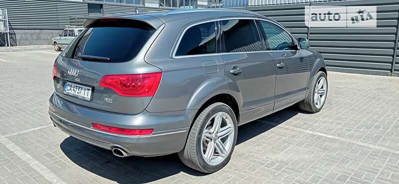 Позашляховик / Кросовер Audi Q7 2014 в Черкасах